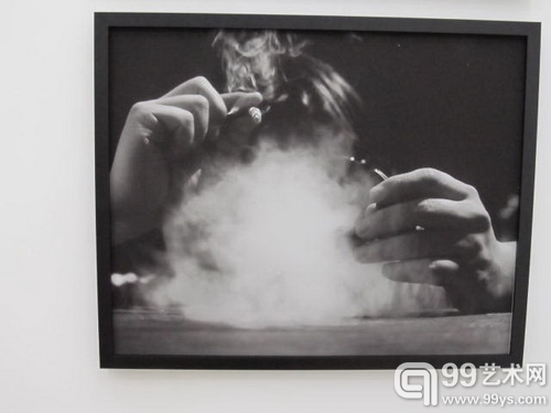 “麦田甜甜圈——陈昕鹏作品展”在西五艺术中心华美开幕