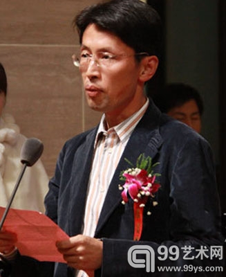 无锡凤凰画材集团公司董事长陈卫宏致辞