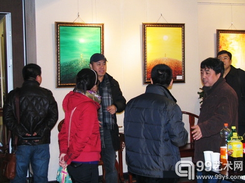 点击图片查看下一页 自由自在:曾醉油画展在财智邦国际艺术会馆展出