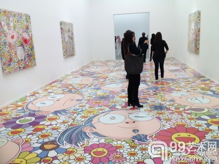 随余德耀看村上隆在"卡塔尔博物馆"大展