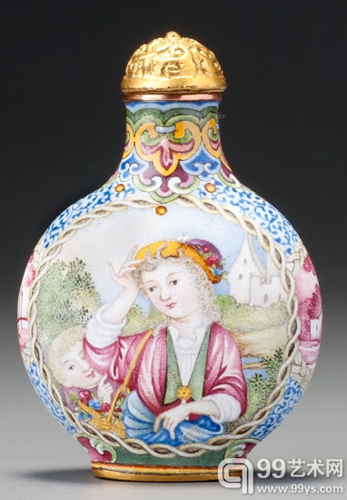 Lot38乾隆年制“铜胎画珐琅西洋母子图鼻烟壶”（估价400-800万港元）