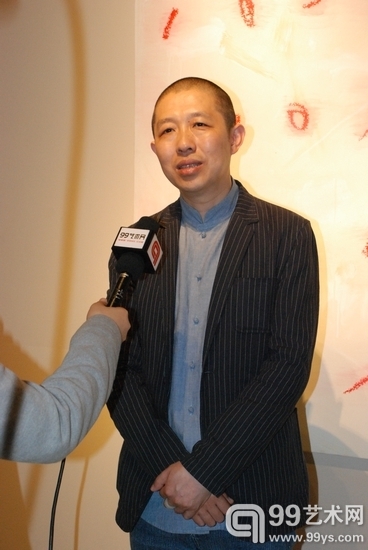 策展人李旭接受99艺术网采访