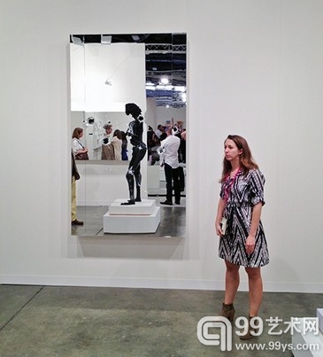 2012巴塞尔迈阿密海滩艺博会上，安德烈·罗森画廊（Andrea Rosen）展位