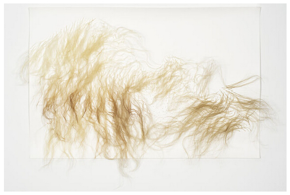 Nandipha Mntambo作品《Quiet Acts of Affection XIII》, 2012,Andréhn-Schiptjenko画 廊