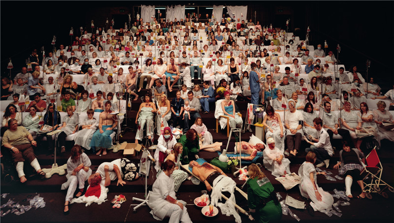 临时病房 Temporary ward,180x320cm,light-box print,2008