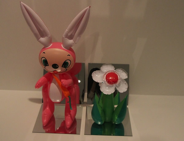 Jeff Koons, Inflatable Flowers,1979