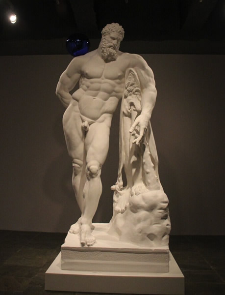 Jeff Koons, Gazing Ball (Farnese Hercules),2013