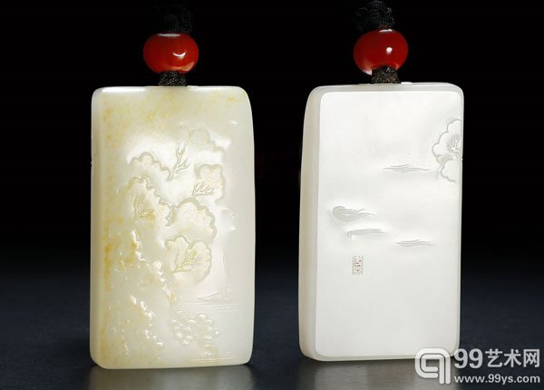 LOT11434 中国玉石雕刻大师瞿利军作品  和田玉籽料秋意浓浓牌