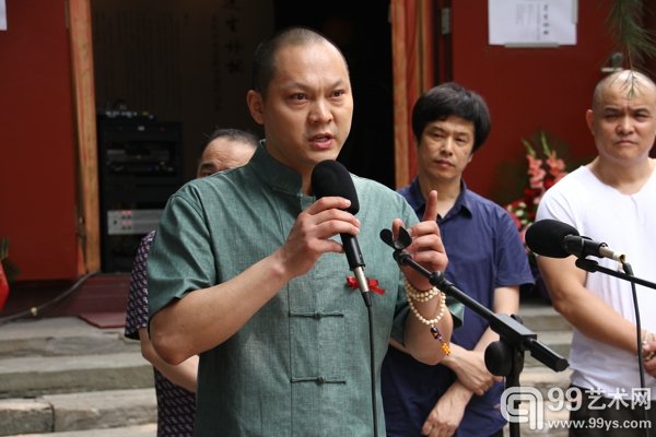 艺术家金延林