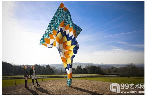 约克郡雕塑公园（Yorkshire Sculpture Park）中的修尼巴尔作品