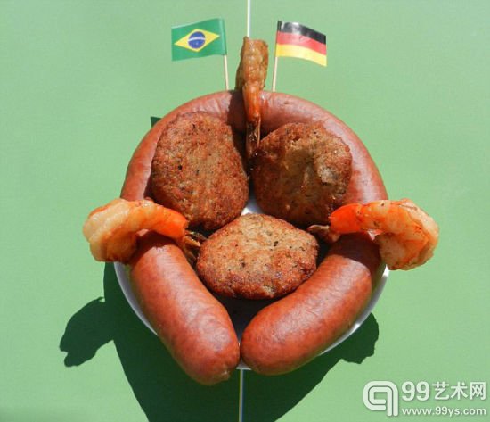 美艺术家巧手混搭各国美食重现世界杯