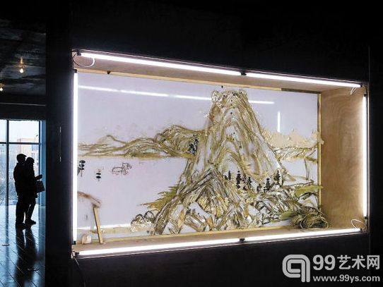 徐冰作品《背后的故事》