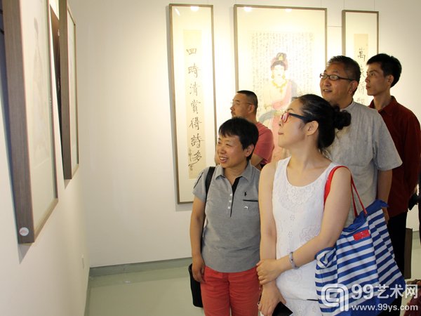 杨春华个展活动现场