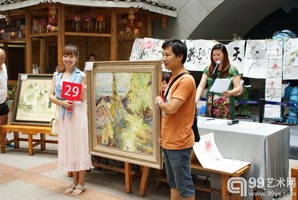 黄志辉代表作《仲夏》以13000元成为本次慈善义拍全场最高价