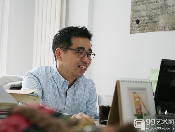 青年艺术100高级策展人（国际事务部）韩宇钟