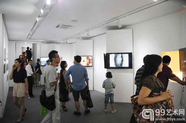 2013年青年艺术100 - 港澳台影像艺术展现场