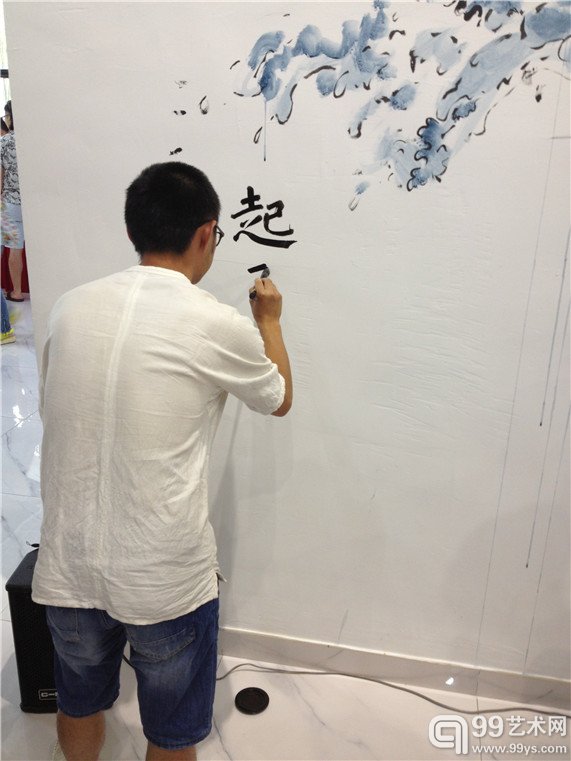 艺术家汤柏华为展览题词