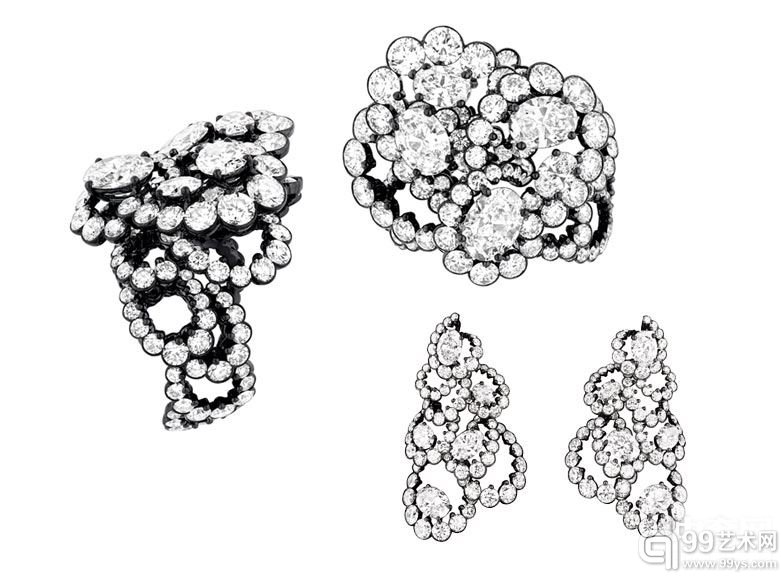 Dior顶级珠宝Archi Dior系列Milieu du Siecle Diamant钻石耳环(右下)、戒指(左、右上)