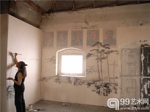 戴光郁在“北窗高卧图”布展现场