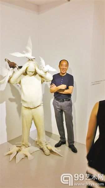 张大力和他的作品。