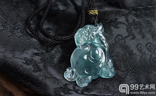 龙龟翡翠挂件