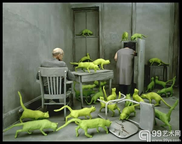 Sandy Skoglund`s,《Radioactive Cats》,1980 布兰顿艺术博物馆 @blantonmuseum