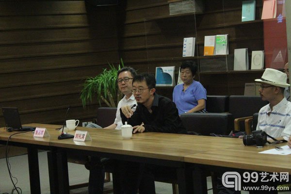 策展人刘礼宾发言
