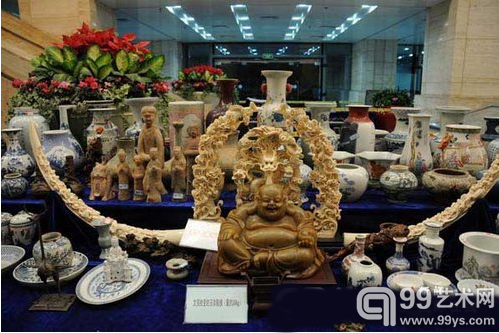 2009年9月23日，文强受贿物品