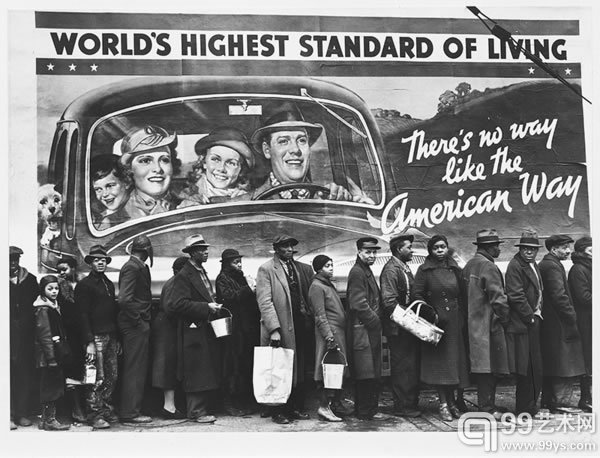 玛格丽特·伯克-怀特(Margaret Bourke-White)摄影作品《World`s Highest Standard of Living》(1937)