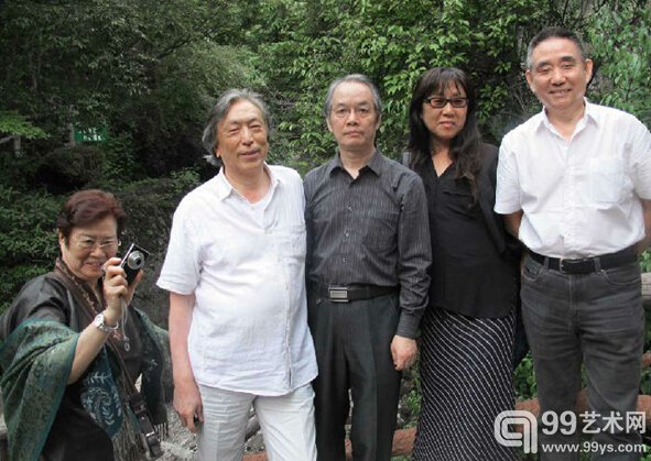 神农顶，华中以东第一高峰。
