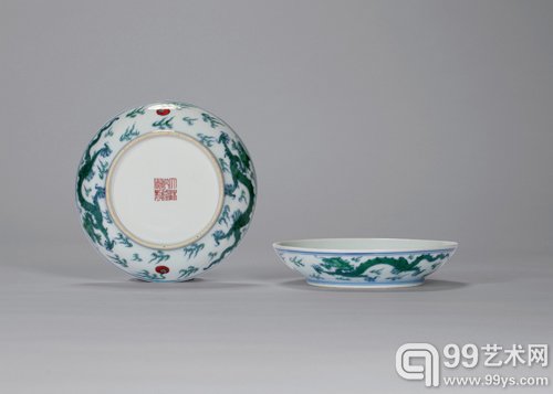 清乾隆 五福绿龙盘一对 D16