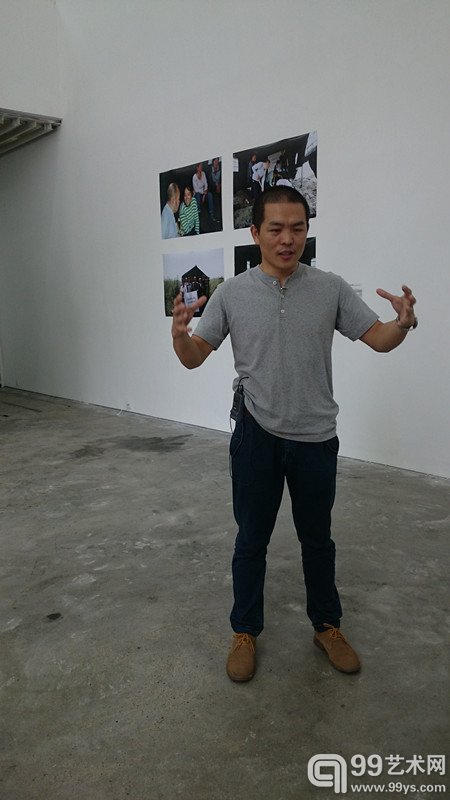 陈建军介绍展览《平行悬置》