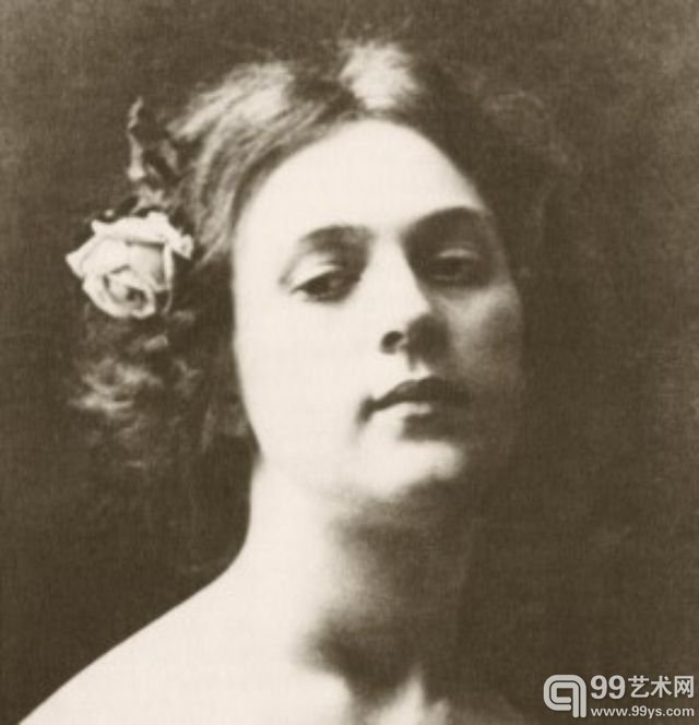 劳特雷克画里的文艺女都是谁？