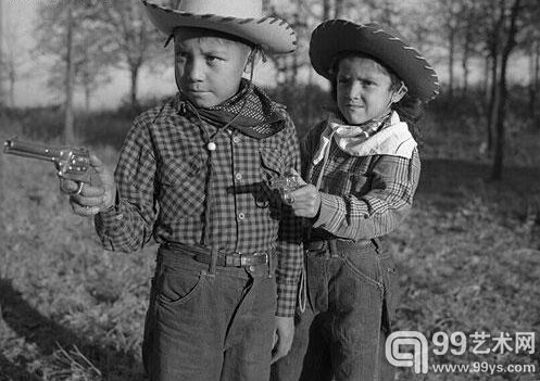 Robert “Corky” and Linda Poolaw (Kiowa/Delaware)，1917年