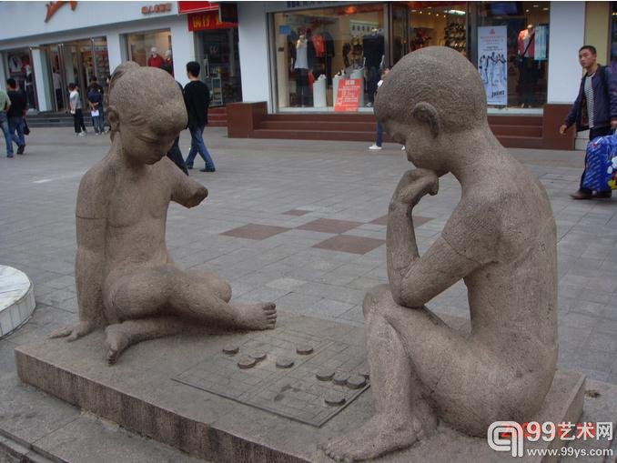 谁动了少女的胳膊