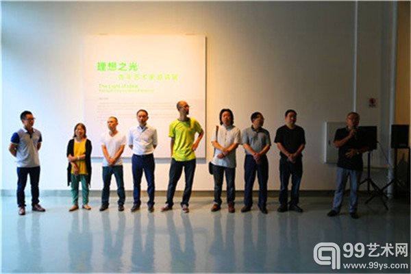 黄红蓝美育集团教学总监黄礼攸致开幕辞