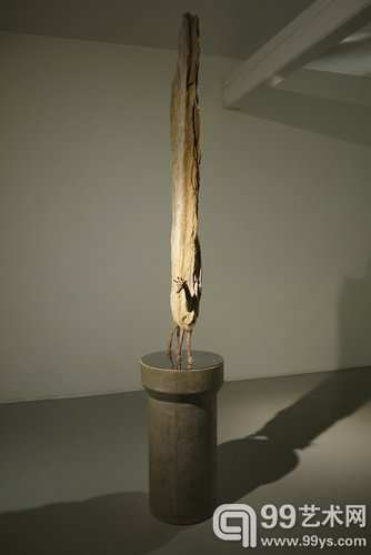 长 铸铜  37cm×37cm×175cm 2014