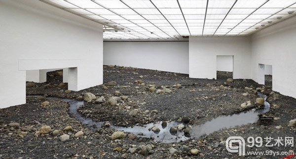 作品《河床》