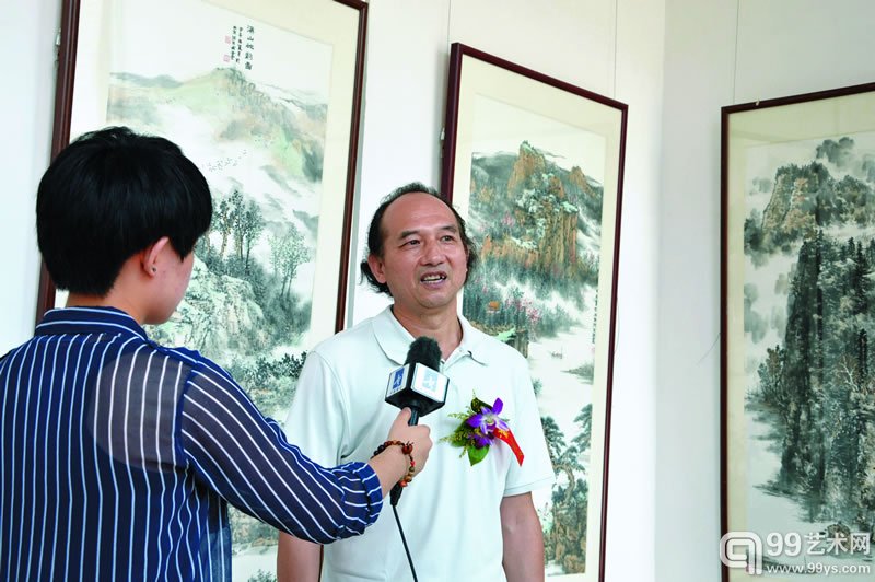 沈友斌接受采访