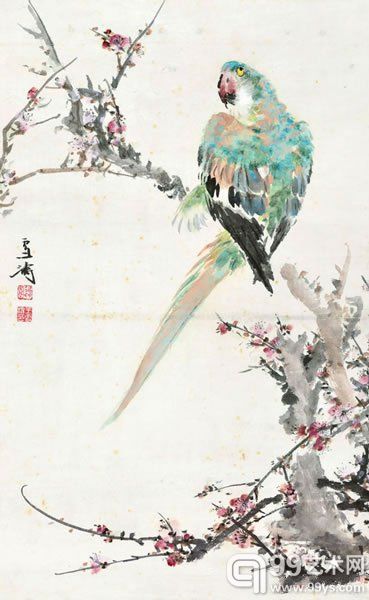 王雪涛 桃花鹦鹉纸本立轴71 × 43 cm