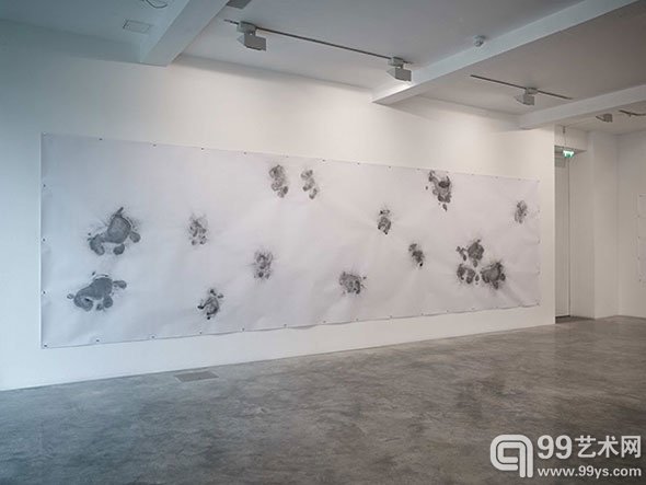 吉米·达勒姆（Jimmie Durham）伦敦个展“痕迹和光鲜的证据”