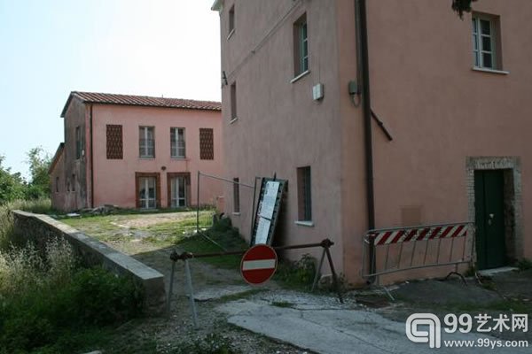 意大利帕多瓦市斯科洛文尼教堂建筑受损现场