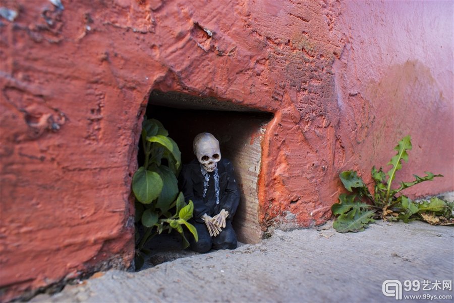 艺术家Isaac Cordal 迷你水泥人物雕塑