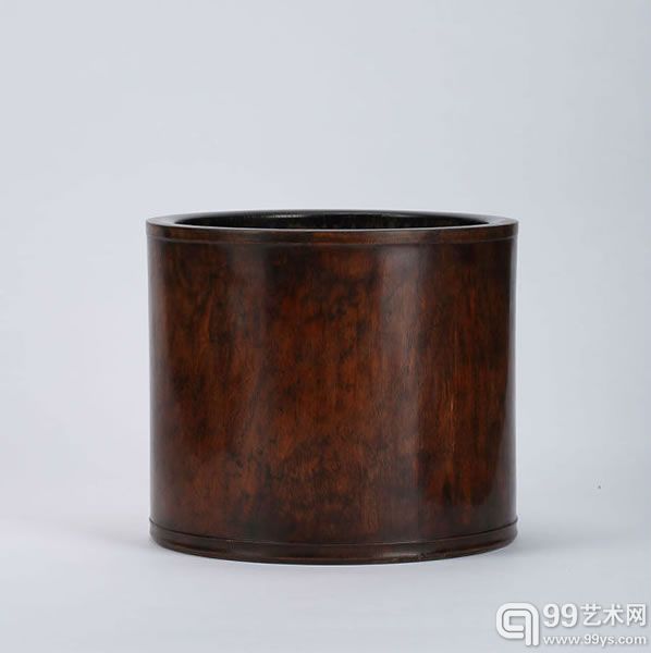  清早期 黄花梨笔筒H: 20.5cm  D: 24cmRMB: 200,000-220,000