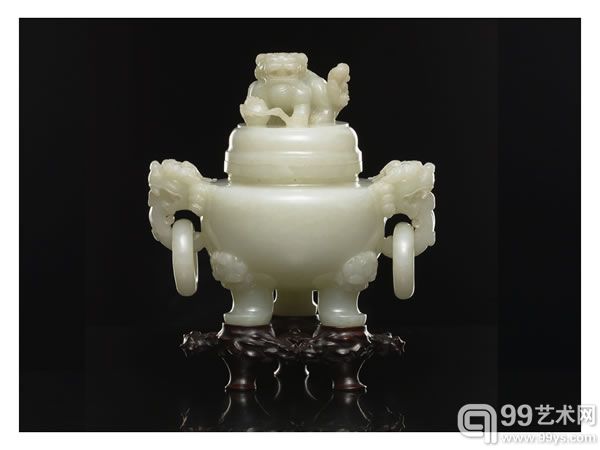 白玉师钮瑞兽活环耳三足盖炉