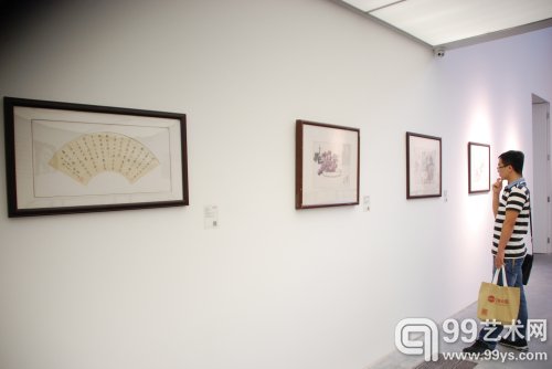 分现当代艺术品及名家书画精品线下展览现场