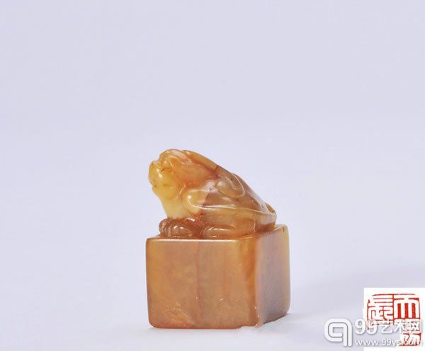 陈巨来款田黄龟钮印
