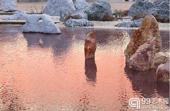 土、石、水：徐冰在查茨沃兹