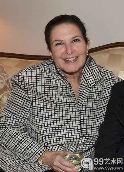 16.Sue Stoffel