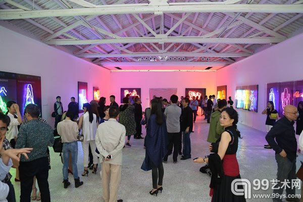 杨千个展开幕现场